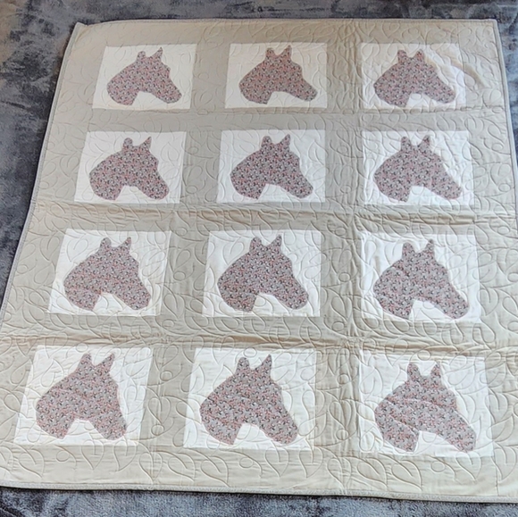 Horse Quilt Handmade/New Materials - Picture 1 of 2